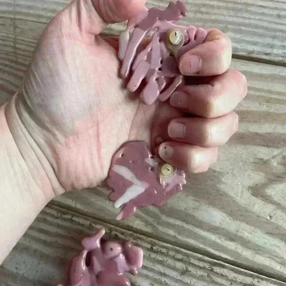 Handmade pottery earrings & pin - Picture 3 of 3